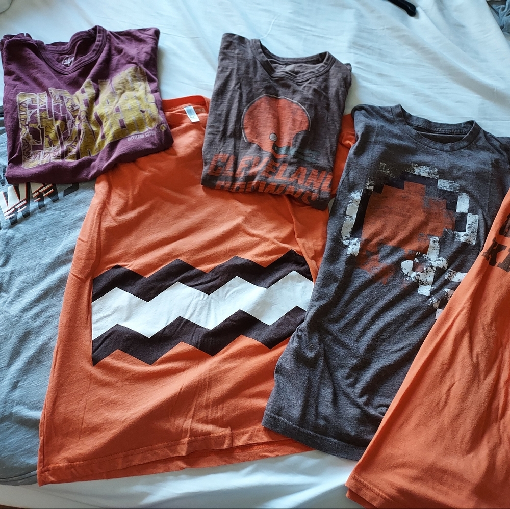 Cleveland tees bundle. All size L